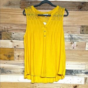 Siren Lily size 1X Sunlit Yellow Lace Sleeveless Lightweight Soft Stretch Blouse